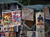 Verschiedene Superhelden auf Papier gedruckt 